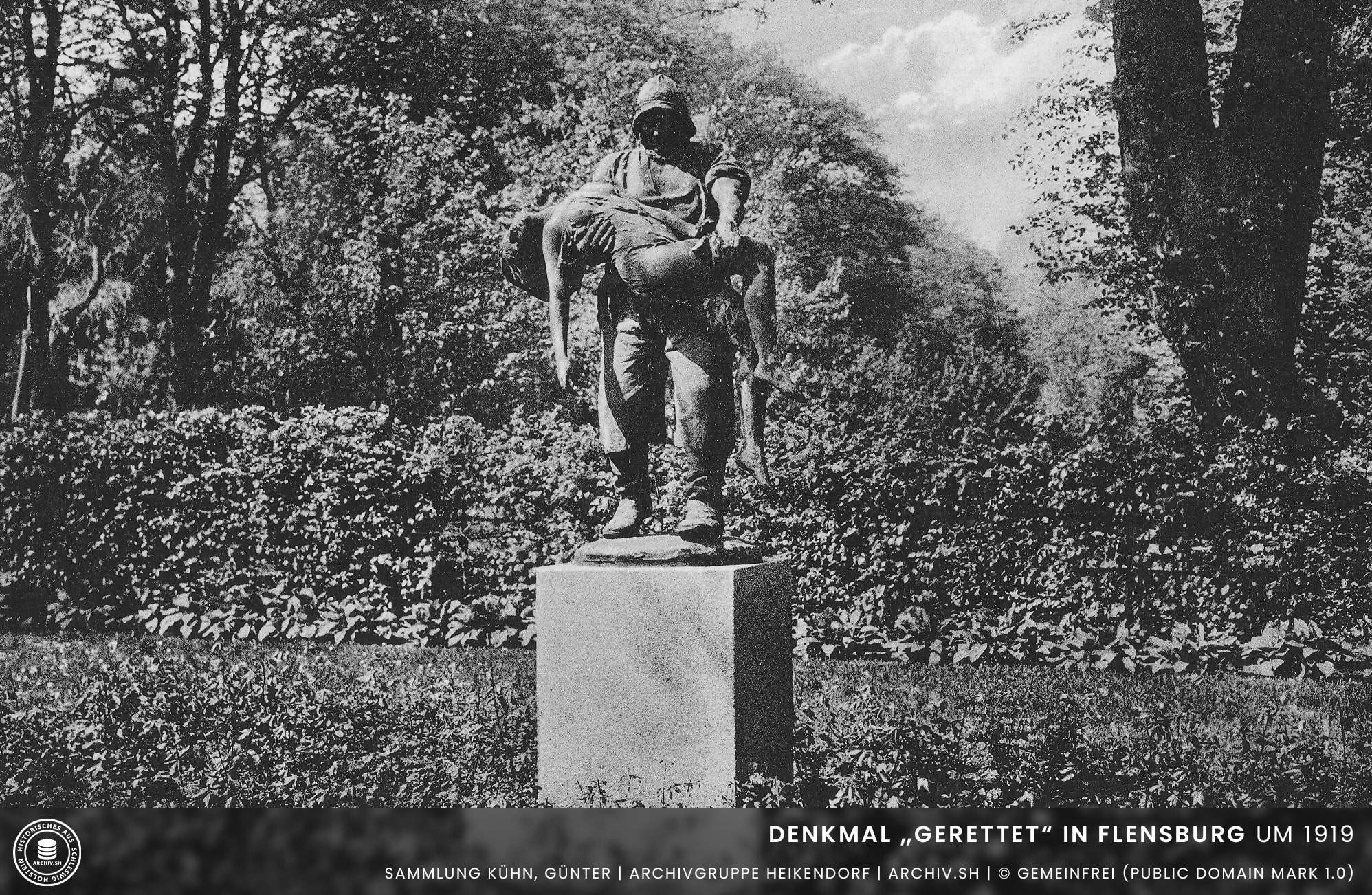Skulptur-Gerettet-von-Adolf-Brütt-in-Flensburg-um-1919