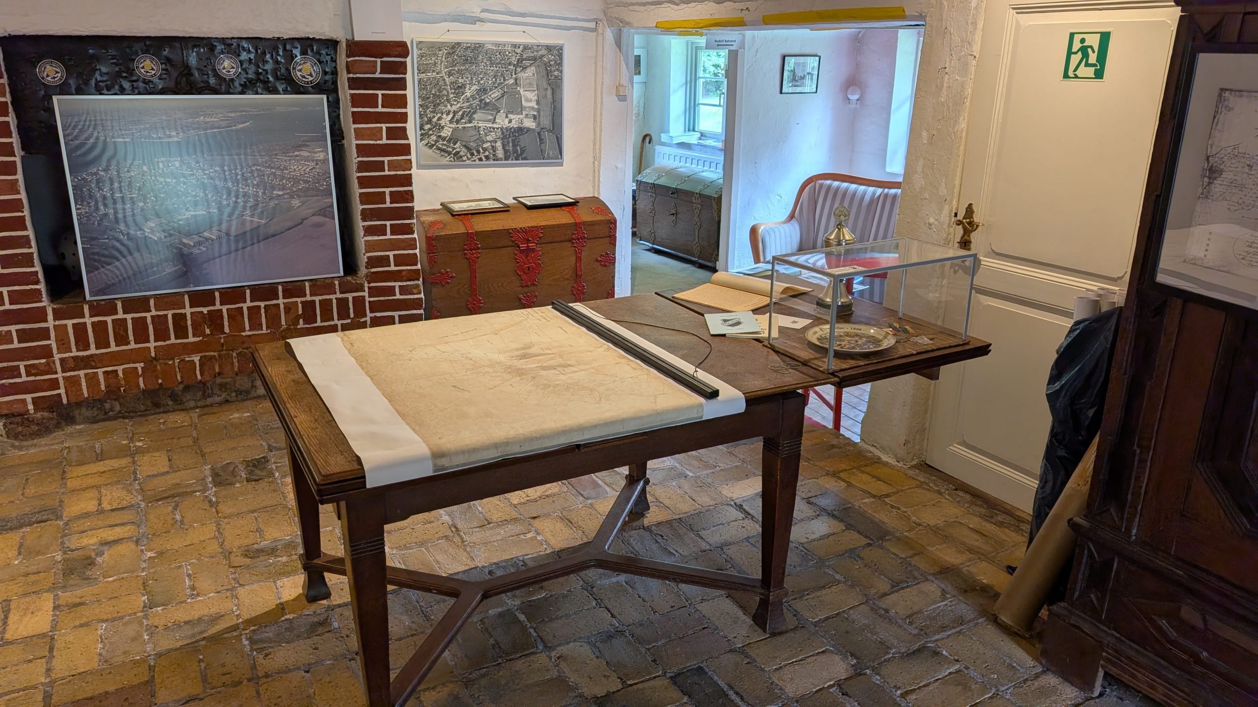 Ausstellung-Archivgruppe-im-Behrendhaus-2026-112352628